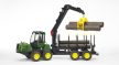 Bruder John Deere 1210E lesnícky nakladač s prívesom - KP HRAČKA